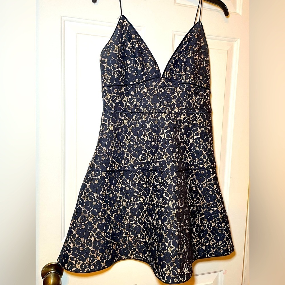 Keepsake The Label Navy Lace Dress Large NWT Nordstrom Fit & Flare Prom Formal